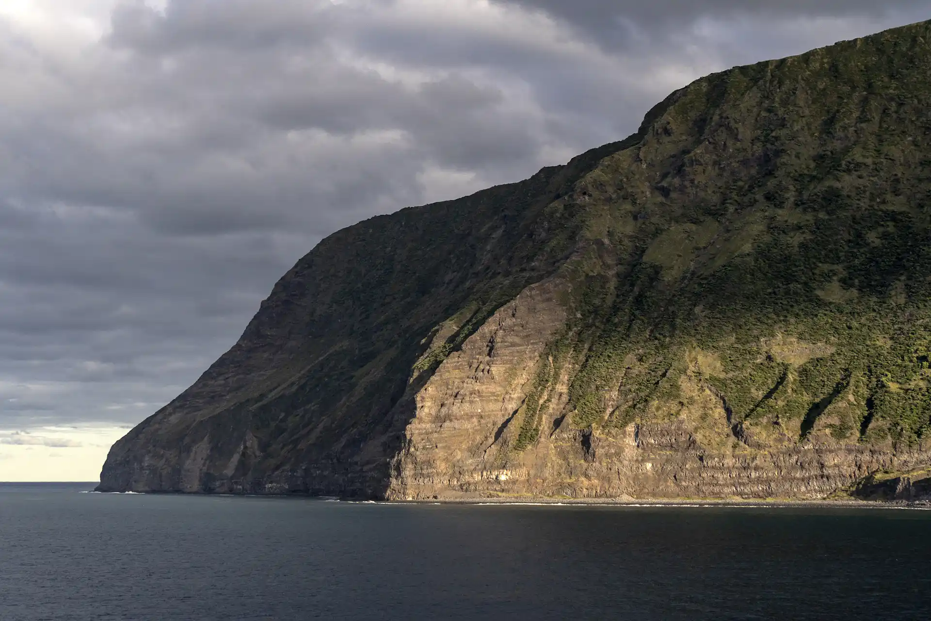 eSIM Plans for Saint Helena, Ascension and Tristan da Cunha – Affordable Data Plans, Instant Activation